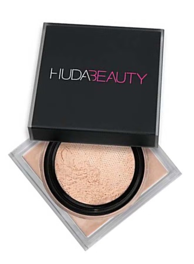 huda beauty easy bake loose powder 20g cupcake. Huda Beauty Easy Bake Powder in Cupcake shade for brightening